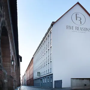  אכסניה Five Reasons & גרמניה